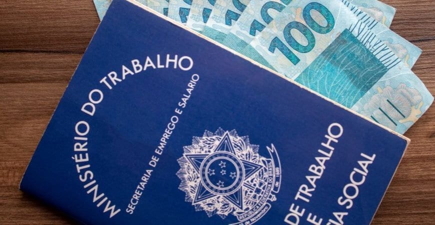 Guedes confirma prorrogação de jornada de trabalho reduzida por mais dois meses